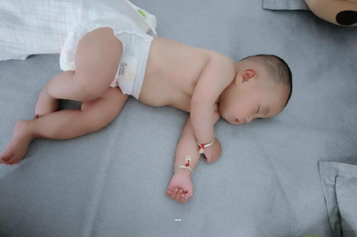 诸暨宝宝突然很多眼屎
